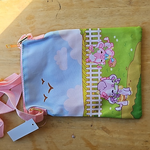 COWS PASSPORT BAG - Picture 7 of 11